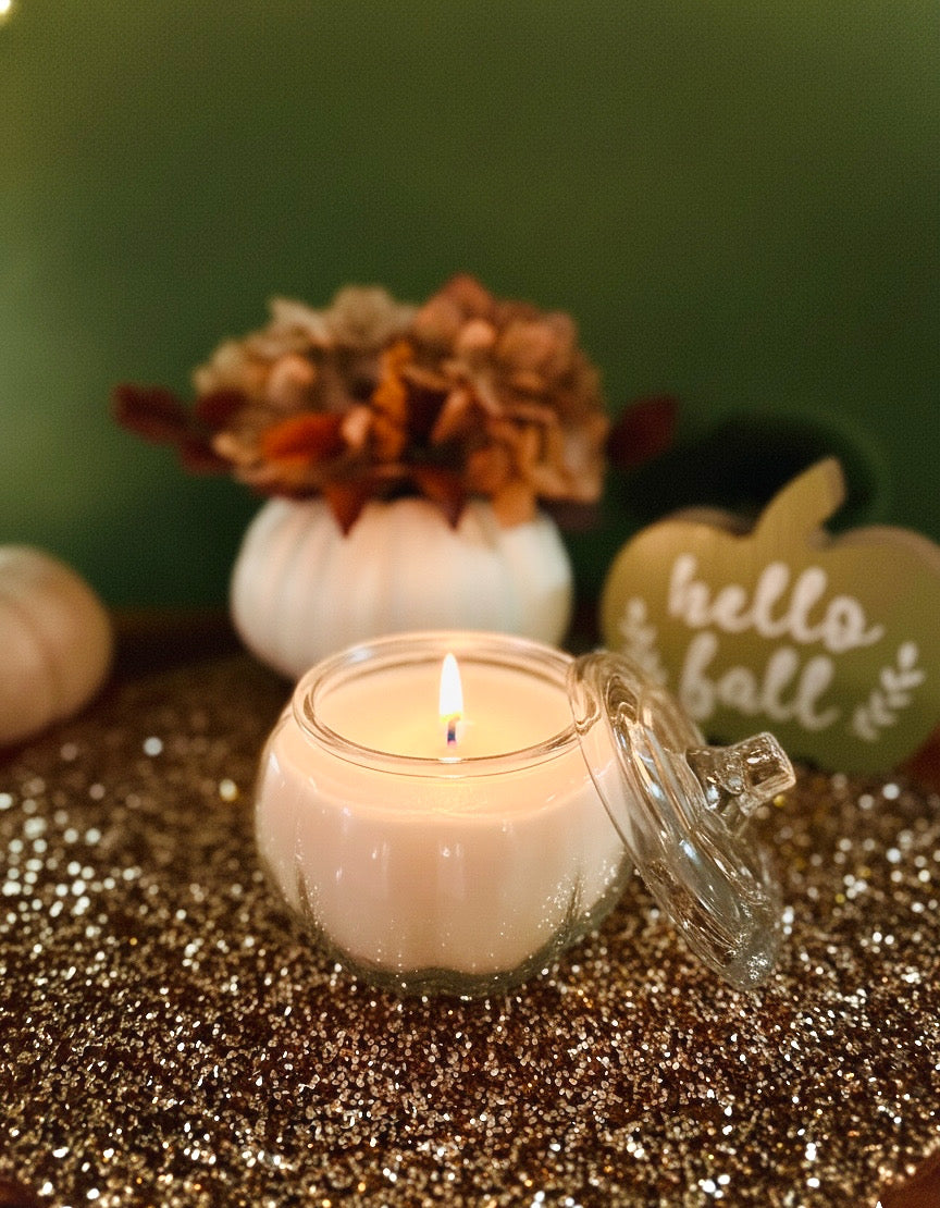 20oz. Large White Pumpkin Candle